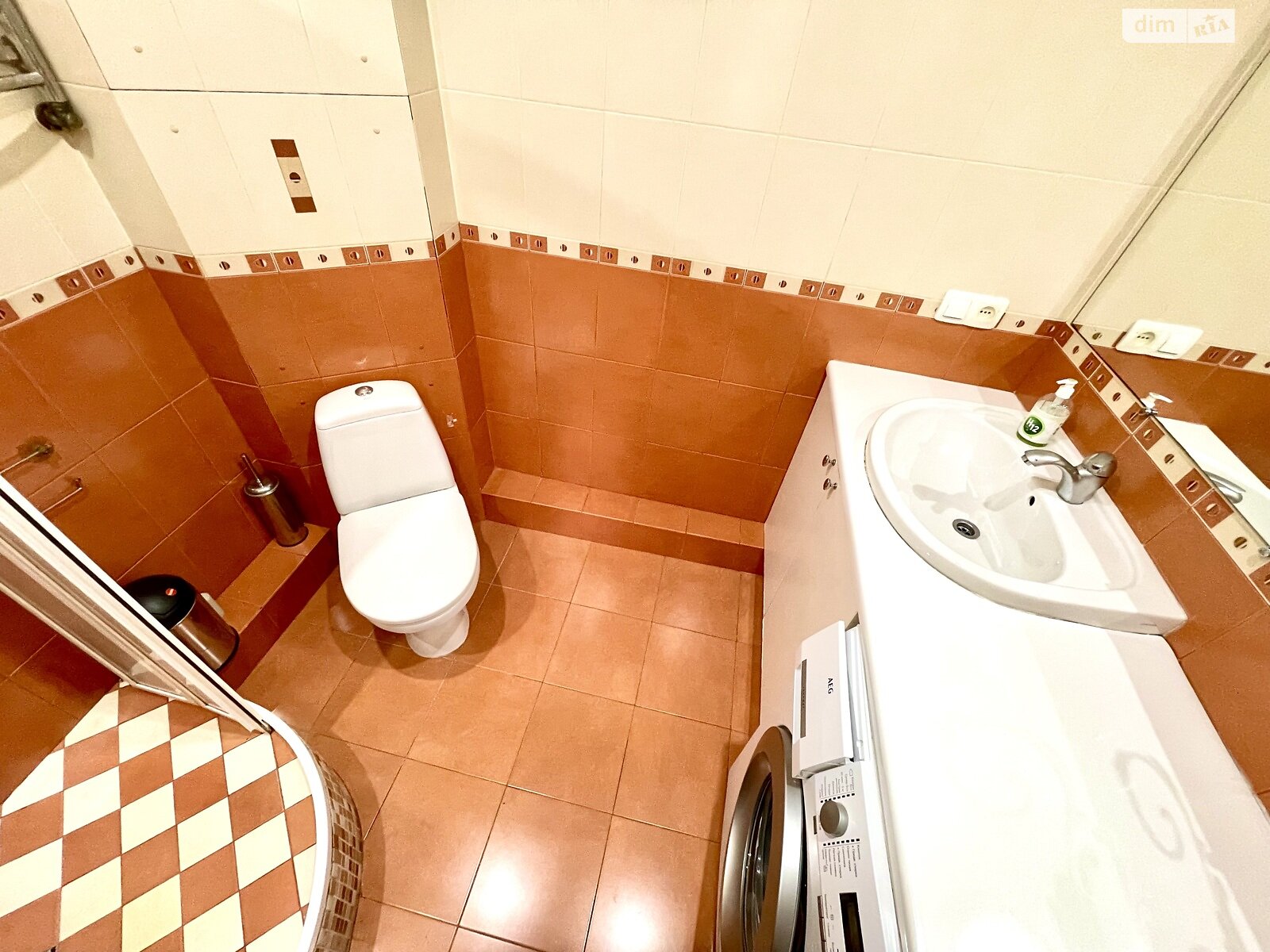 Продаж трикімнатної квартири в Миколаєві, на просп. Миру, район Новий Водопій фото 1