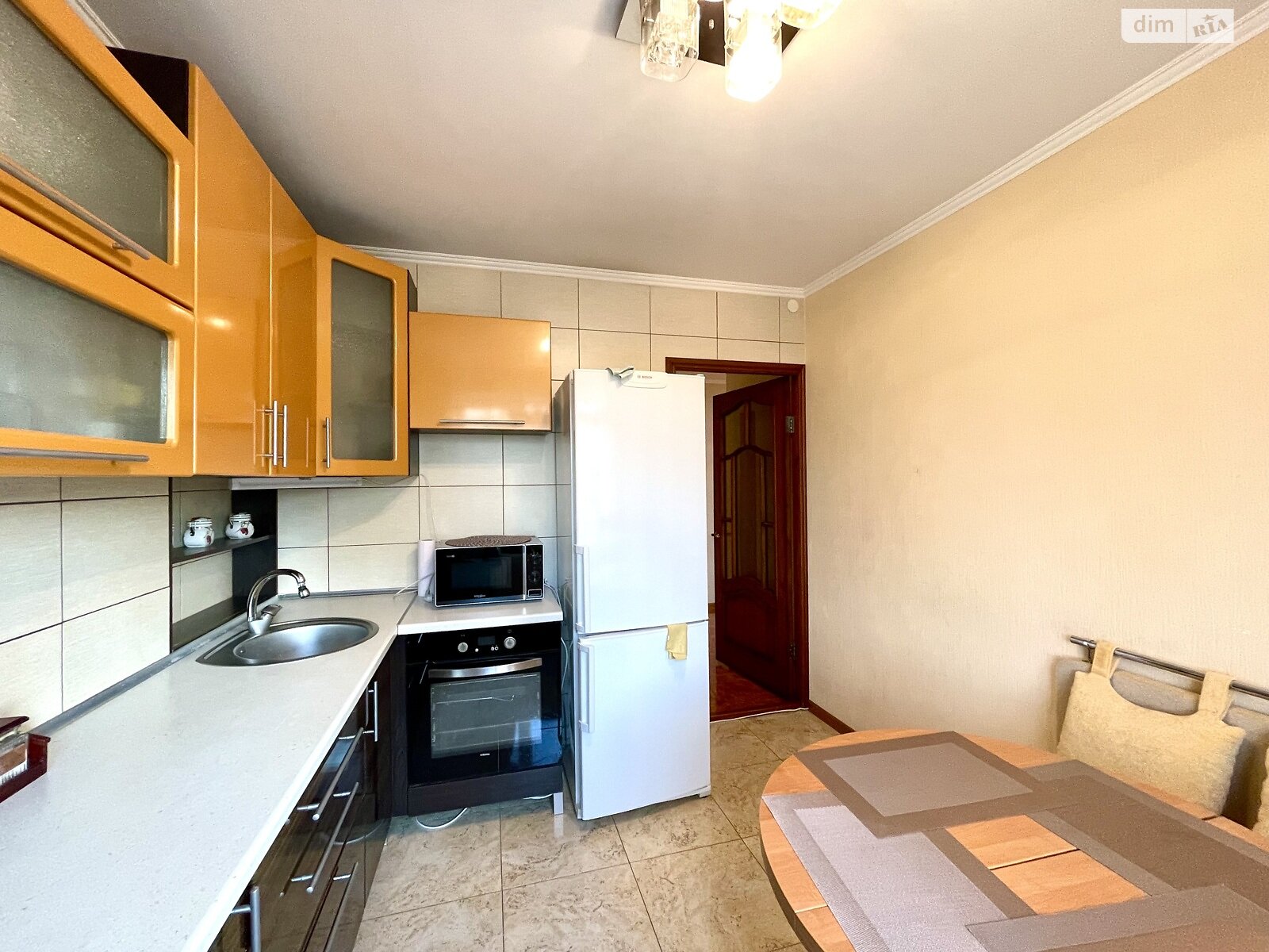 Продаж трикімнатної квартири в Миколаєві, на просп. Миру, район Новий Водопій фото 1