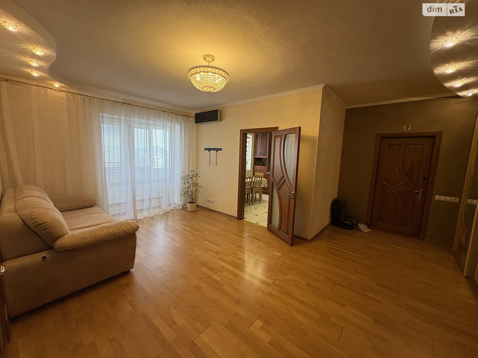 Продажа трехкомнатной квартиры в Николаеве, на 12 ул. Продольная 16, район Новый Водопой фото 1 Продажа трехкомнатной квартиры в Николаеве, на 12 ул. Продольная 16, район Новый Водопой фото 1