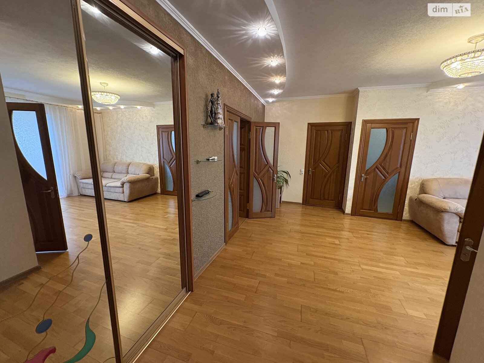 Продажа трехкомнатной квартиры в Николаеве, на 12 ул. Продольная 16, район Новый Водопой фото 1 Продажа трехкомнатной квартиры в Николаеве, на 12 ул. Продольная 16, район Новый Водопой фото 1