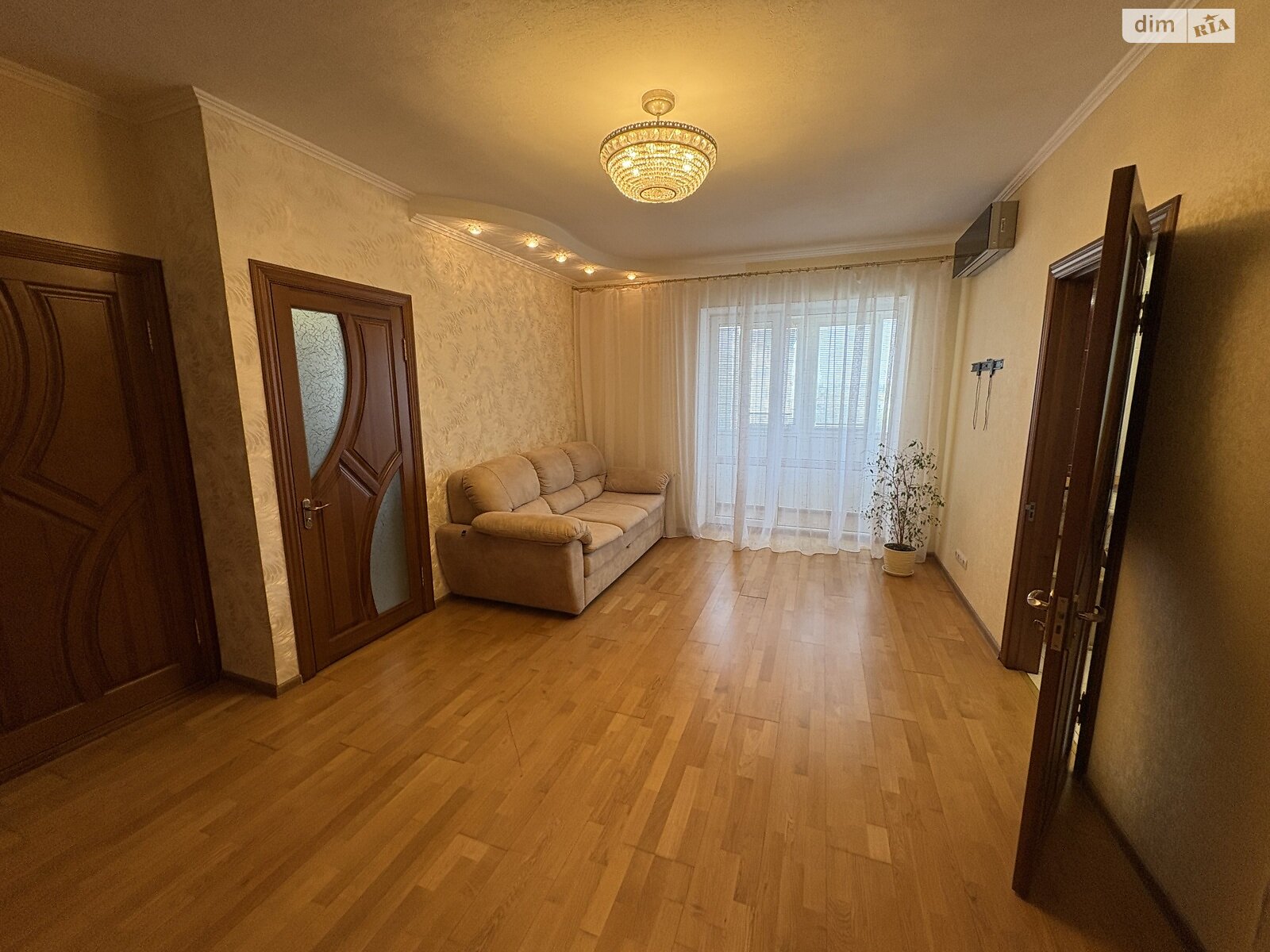 Продажа трехкомнатной квартиры в Николаеве, на 12 ул. Продольная 16, район Новый Водопой фото 1 Продажа трехкомнатной квартиры в Николаеве, на 12 ул. Продольная 16, район Новый Водопой фото 1