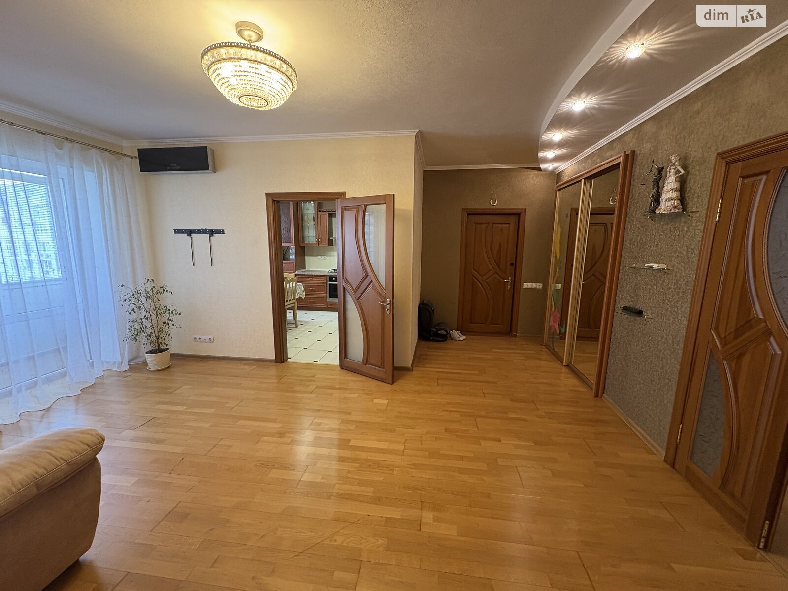 Продажа трехкомнатной квартиры в Николаеве, на 12 ул. Продольная 16, район Новый Водопой фото 1 Продажа трехкомнатной квартиры в Николаеве, на 12 ул. Продольная 16, район Новый Водопой фото 1