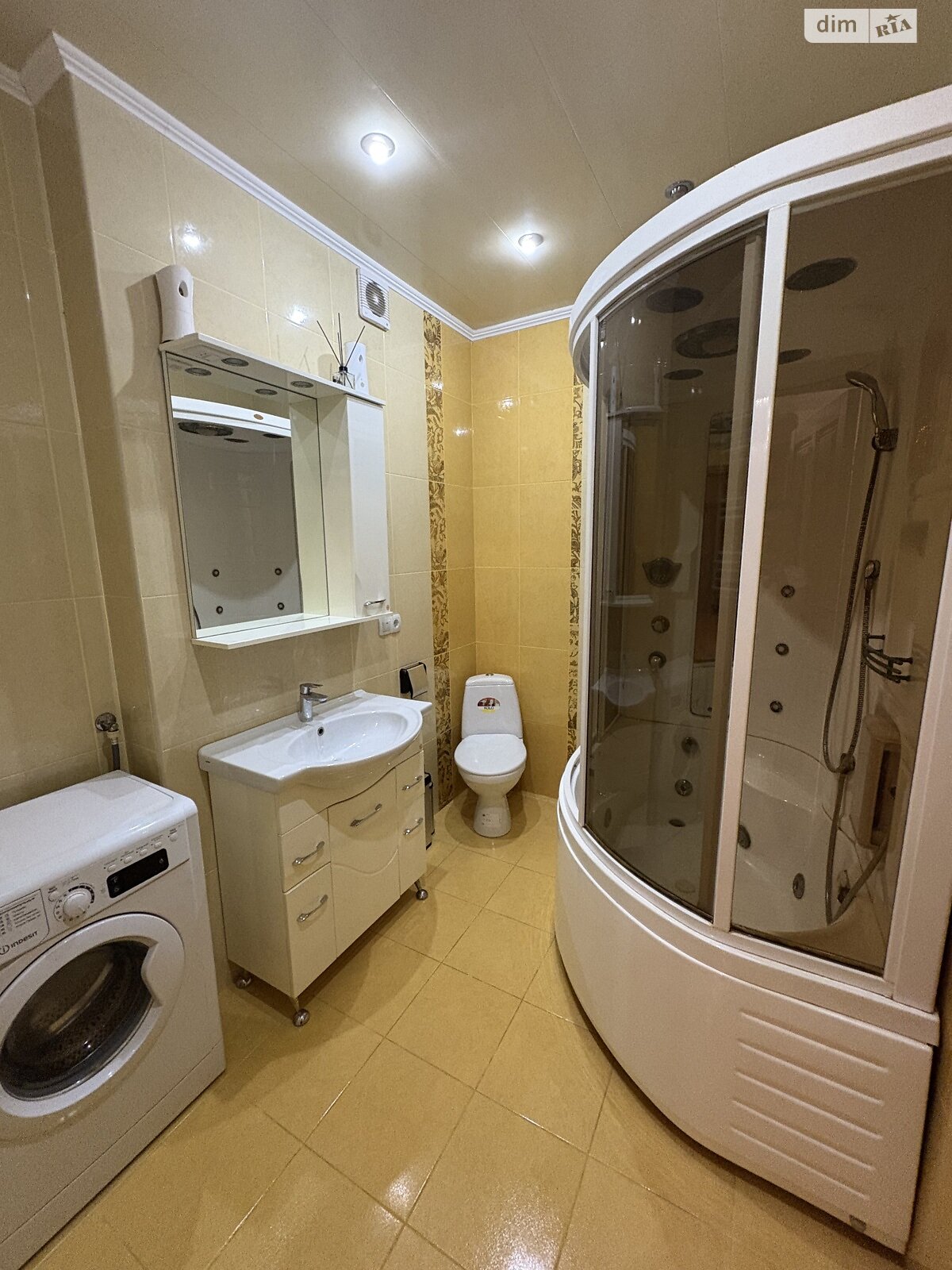 Продажа трехкомнатной квартиры в Николаеве, на 12 ул. Продольная 16, район Новый Водопой фото 1 Продажа трехкомнатной квартиры в Николаеве, на 12 ул. Продольная 16, район Новый Водопой фото 1