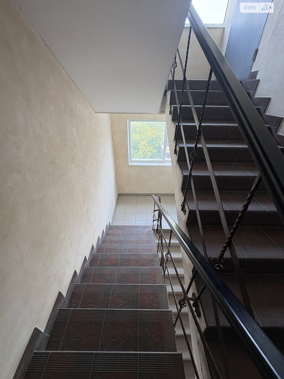 Продажа трехкомнатной квартиры в Николаеве, на 12 ул. Продольная 16, район Новый Водопой фото 1 Продажа трехкомнатной квартиры в Николаеве, на 12 ул. Продольная 16, район Новый Водопой фото 1