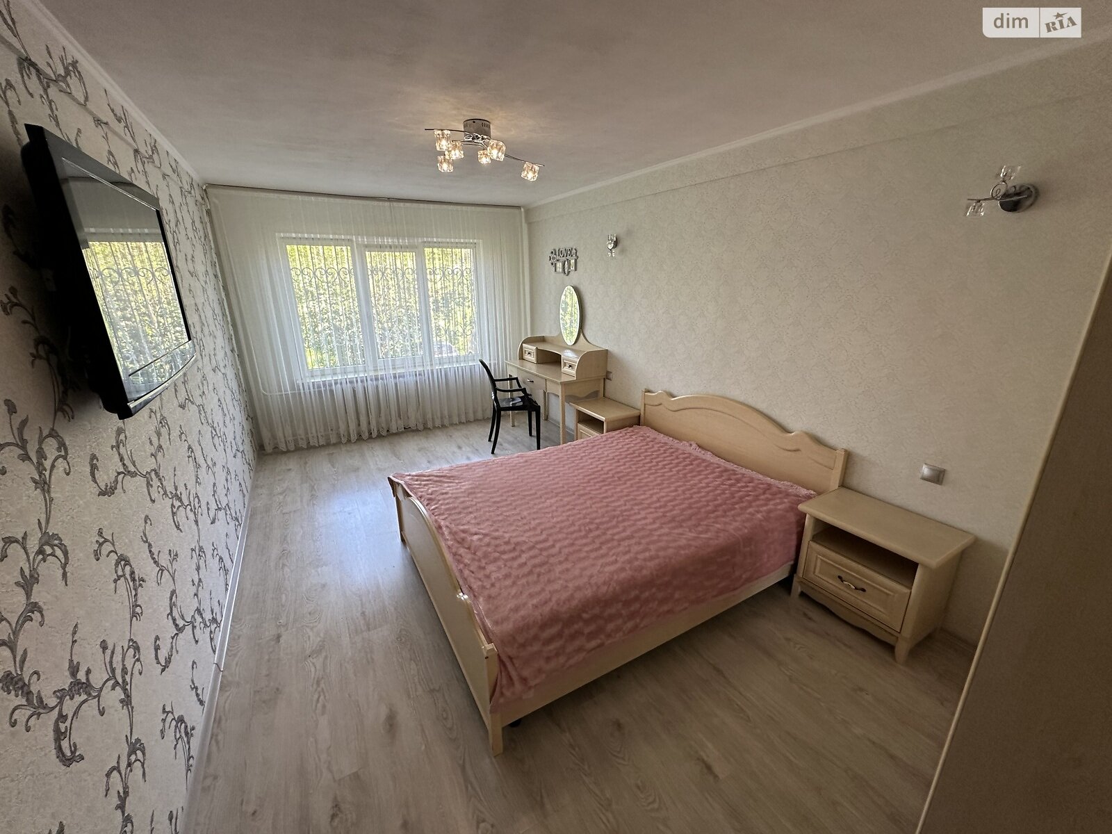 Продажа трехкомнатной квартиры в Николаеве, на ул. Передовая, фото 1 Продажа трехкомнатной квартиры в Николаеве, на ул. Передовая, фото 1