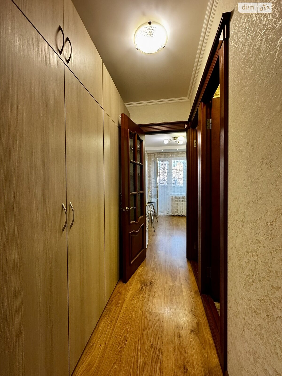 Продаж чотирикімнатної квартири в Миколаєві, на вул. Космонавтів 74, район Площа Перемоги фото 1