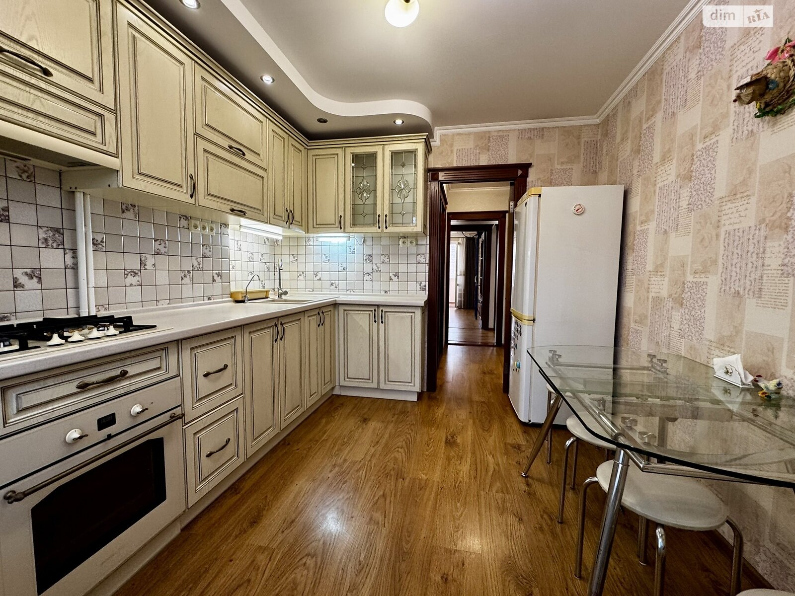 Продаж чотирикімнатної квартири в Миколаєві, на вул. Космонавтів 74, район Площа Перемоги фото 1