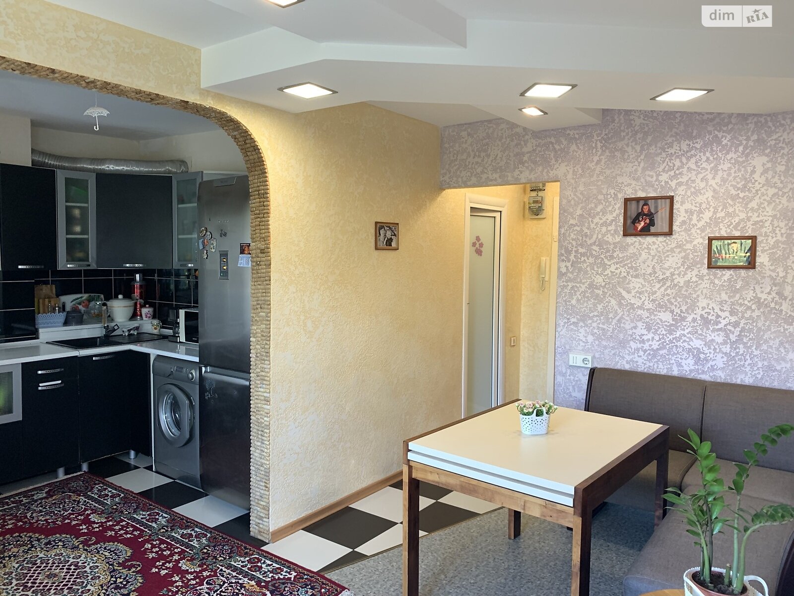 Продаж трикімнатної квартири в Миколаєві, на вул. Космонавтів, фото 1 Продаж трикімнатної квартири в Миколаєві, на вул. Космонавтів, фото 1