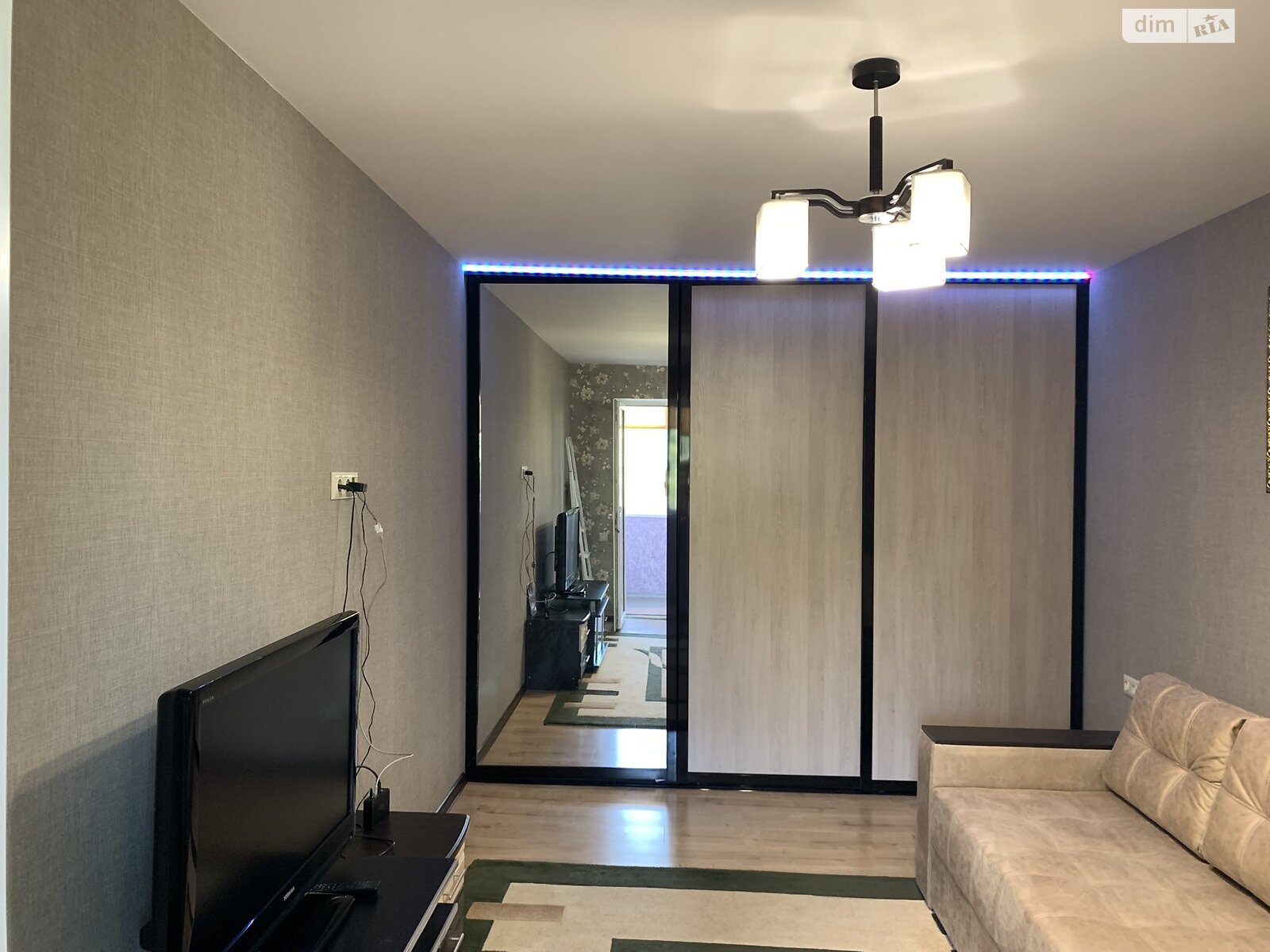 Продаж трикімнатної квартири в Миколаєві, на вул. Космонавтів, фото 1 Продаж трикімнатної квартири в Миколаєві, на вул. Космонавтів, фото 1