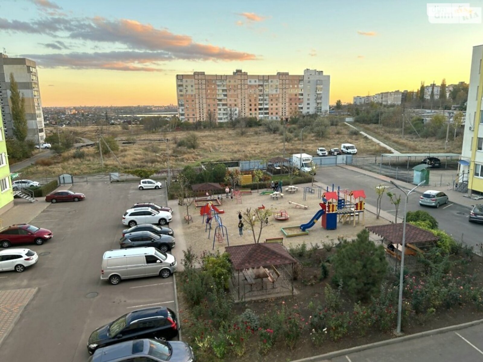 Продажа трехкомнатной квартиры в Николаеве, на ул. Архитектора Старова 4К, район Северный фото 1