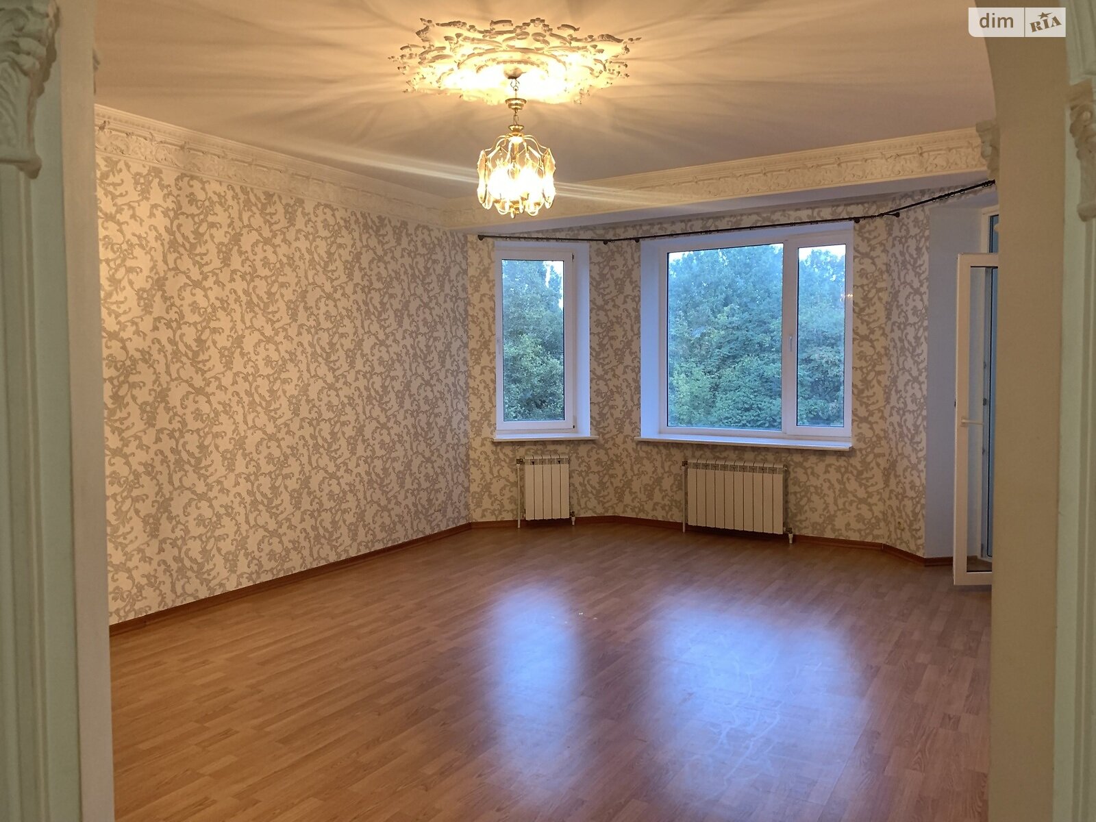Продажа трехкомнатной квартиры в Николаеве, на ул. Севастопольская, район Слободка фото 1 Продажа трехкомнатной квартиры в Николаеве, на ул. Севастопольская, район Слободка фото 1