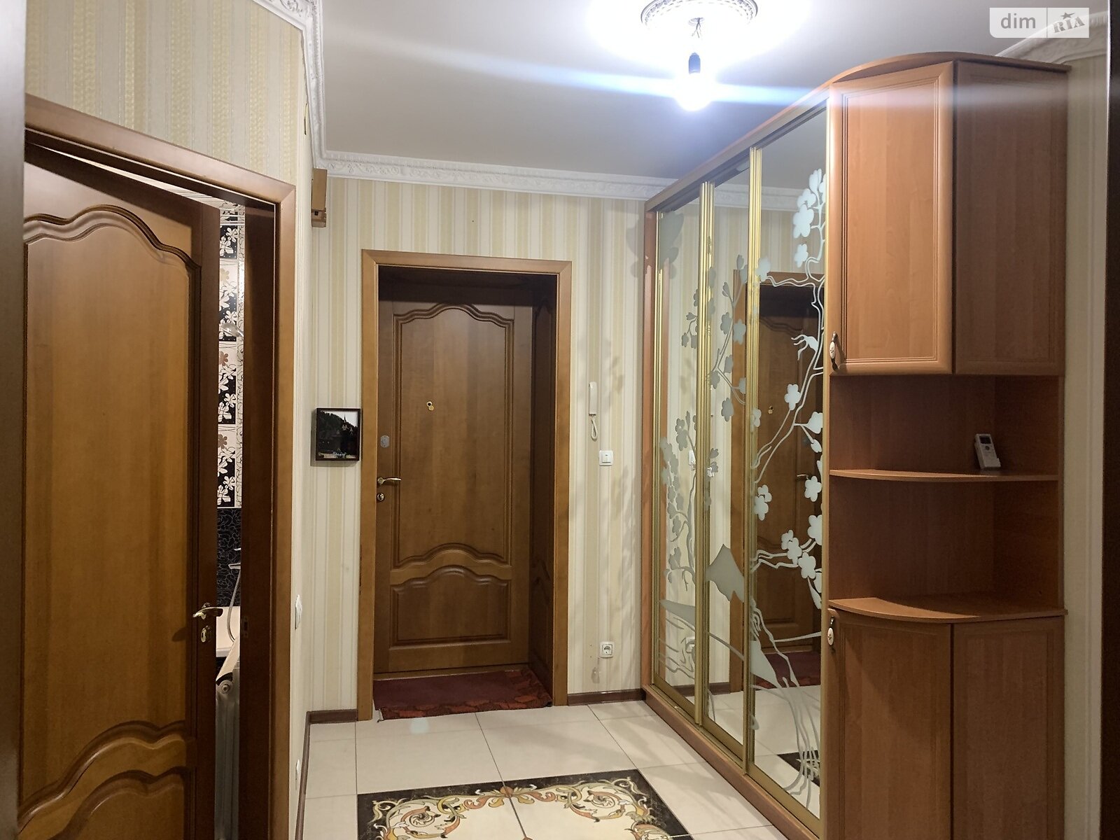 Продажа трехкомнатной квартиры в Николаеве, на ул. Севастопольская, район Слободка фото 1 Продажа трехкомнатной квартиры в Николаеве, на ул. Севастопольская, район Слободка фото 1