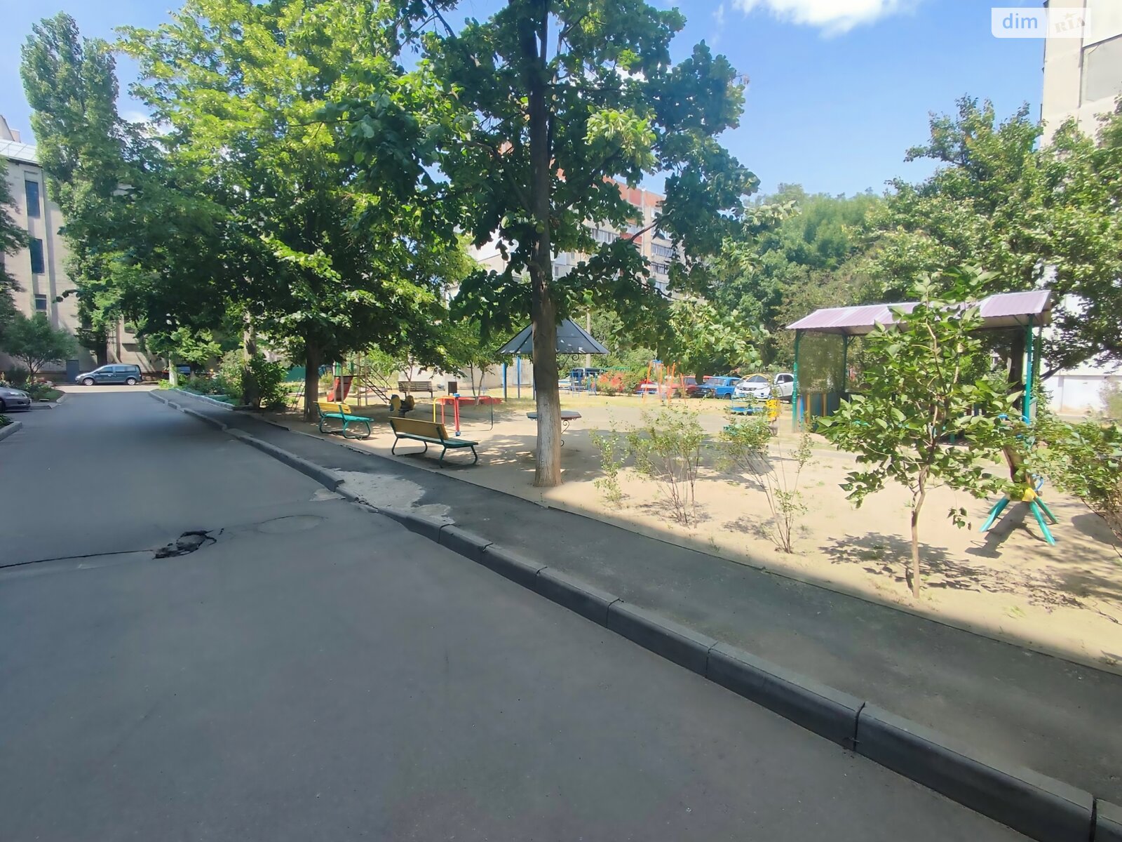 Продажа трехкомнатной квартиры в Николаеве, на пер. Парусный 11А, район Соляные фото 1 Продажа трехкомнатной квартиры в Николаеве, на пер. Парусный 11А, район Соляные фото 1