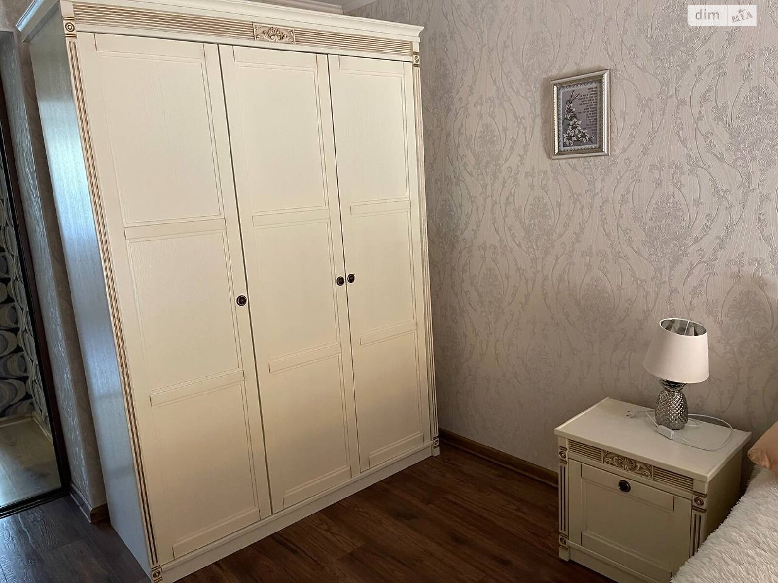 Продажа трехкомнатной квартиры в Николаеве, на ул. Школьная, район Соляные фото 1 Продажа трехкомнатной квартиры в Николаеве, на ул. Школьная, район Соляные фото 1