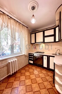 Продажа трехкомнатной квартиры в Николаеве, на ул. Новобугская 99, район Старый Водопой фото 2