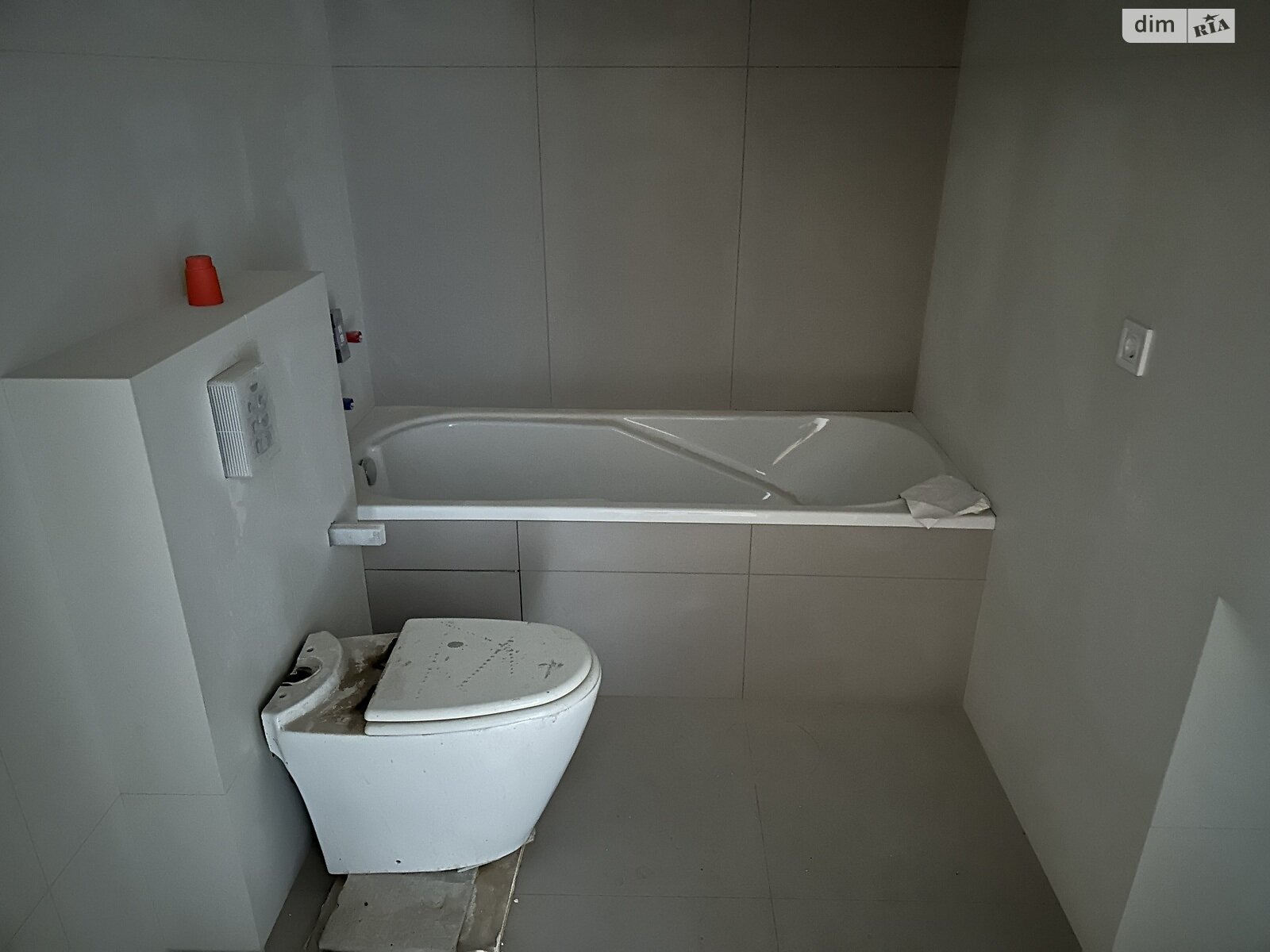 Продажа трехкомнатной квартиры в Николаеве, на бул. Бугский 11, район Сухой фонтан фото 1 Продажа трехкомнатной квартиры в Николаеве, на бул. Бугский 11, район Сухой фонтан фото 1