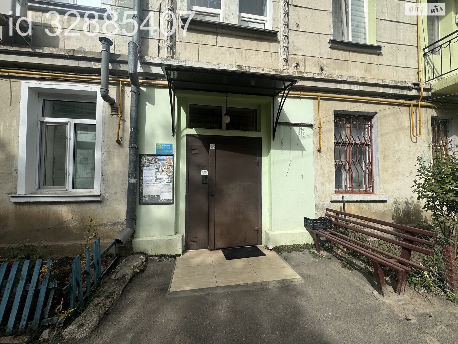 Продажа трехкомнатной квартиры в Николаеве, на бул. Бугский 11, район Сухой фонтан фото 1 Продажа трехкомнатной квартиры в Николаеве, на бул. Бугский 11, район Сухой фонтан фото 1