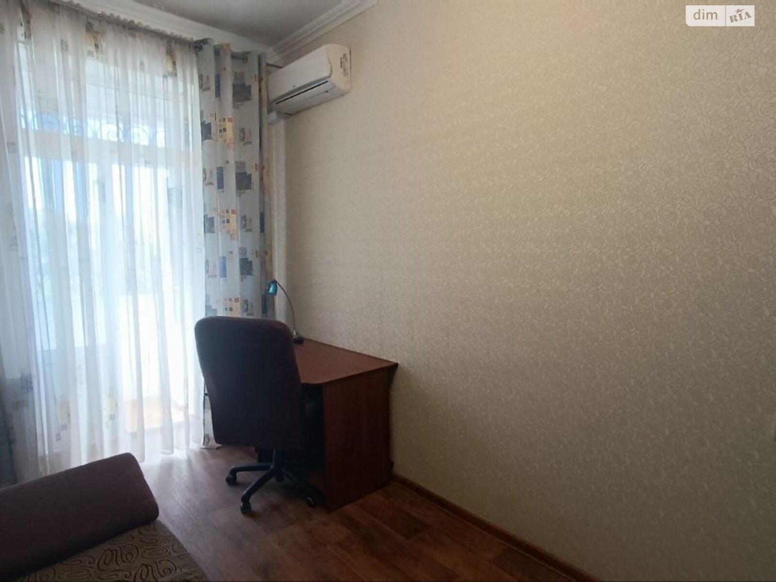 Продаж трикімнатної квартири в Миколаєві, на бул. Бузький, район Сухий фонтан фото 1