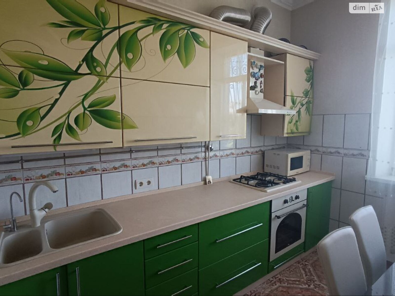 Продаж трикімнатної квартири в Миколаєві, на бул. Бузький, район Сухий фонтан фото 1