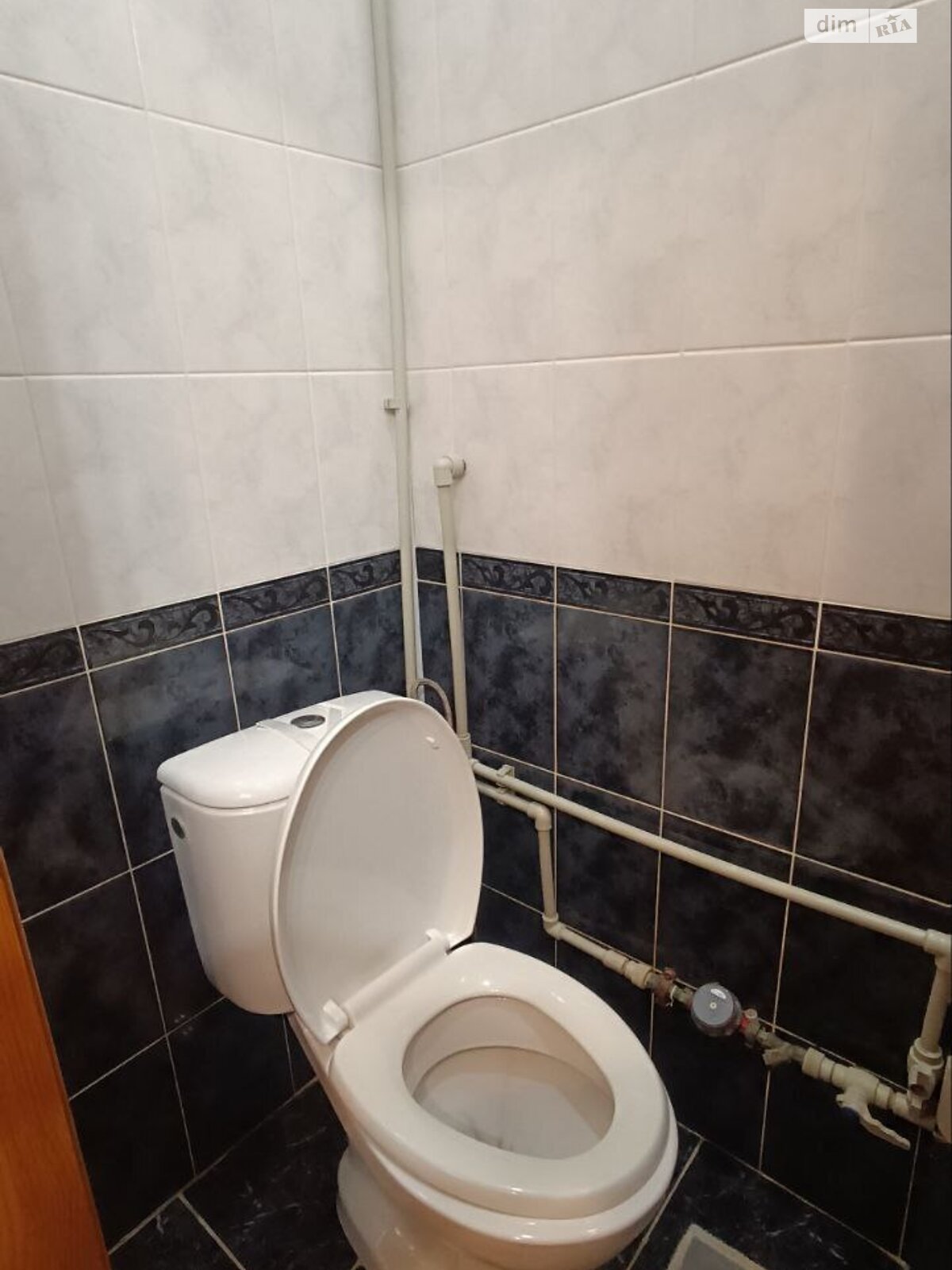 Продаж трикімнатної квартири в Миколаєві, на бул. Бузький, район Сухий фонтан фото 1