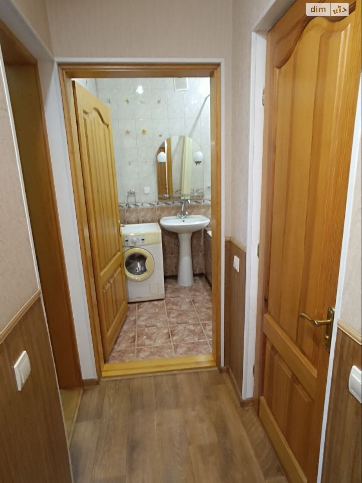 Продаж трикімнатної квартири в Миколаєві, на бул. Бузький, район Сухий фонтан фото 1