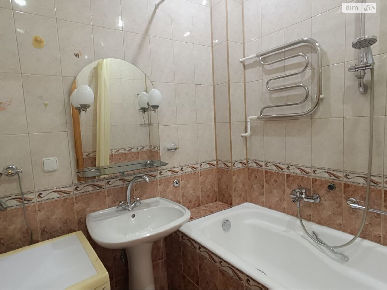 Продаж трикімнатної квартири в Миколаєві, на бул. Бузький, район Сухий фонтан фото 1