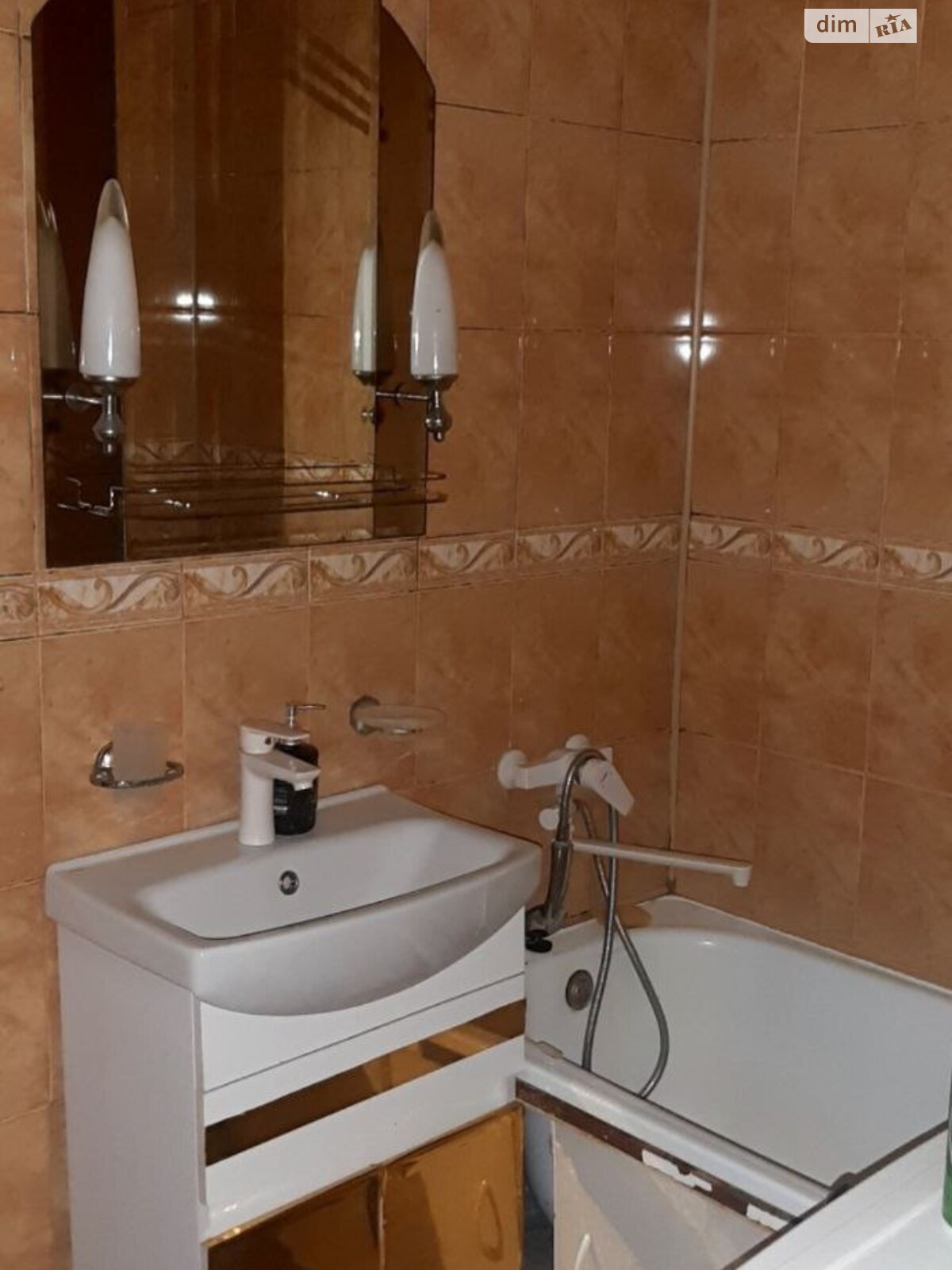 Продаж трикімнатної квартири в Миколаєві, на вул. Робоча, район Сухий фонтан фото 1 Продаж трикімнатної квартири в Миколаєві, на вул. Робоча, район Сухий фонтан фото 1