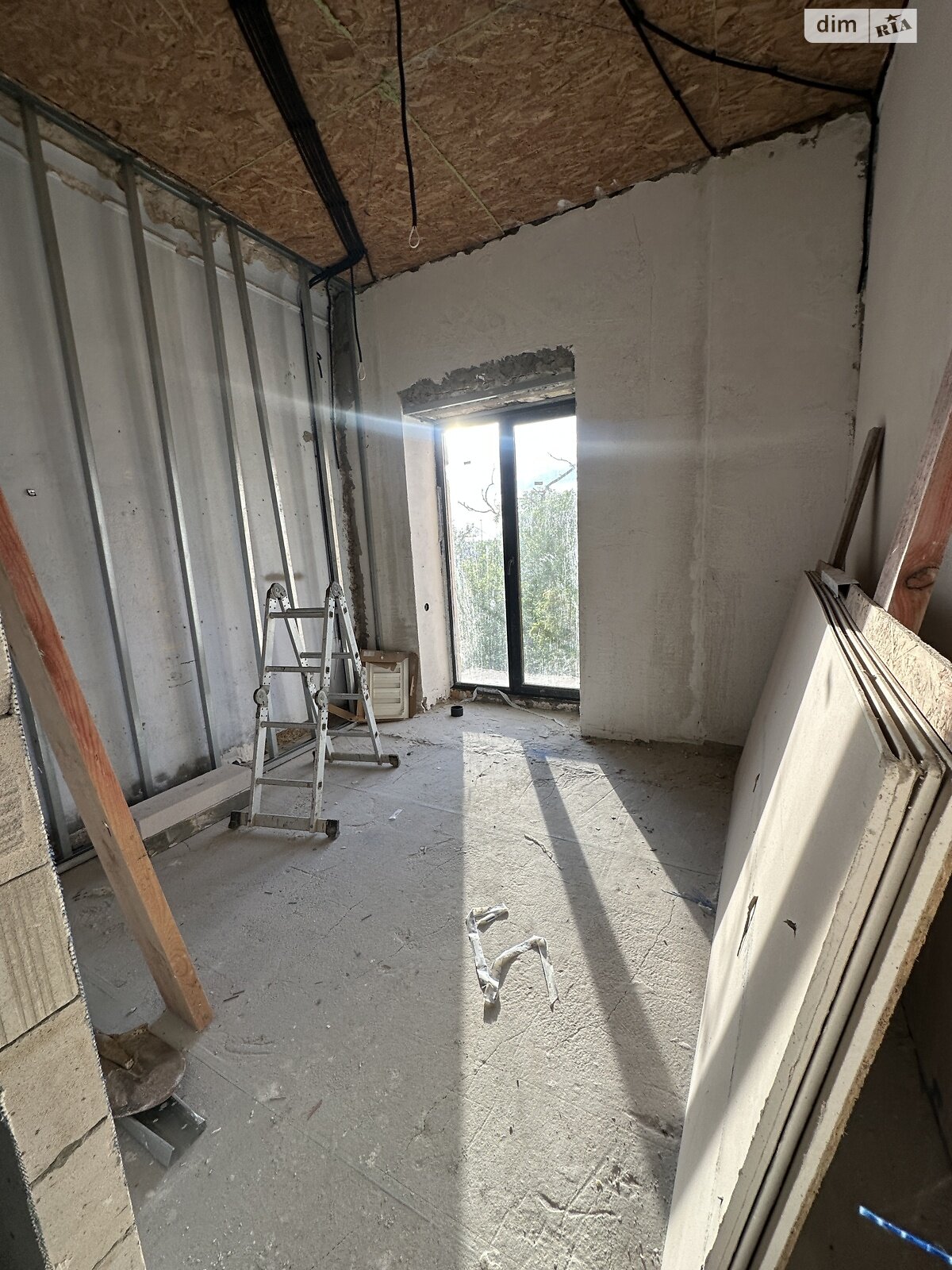 Продаж трикімнатної квартири в Миколаєві, на вул. Терасна 1А, район Сухий фонтан фото 1 Продаж трикімнатної квартири в Миколаєві, на вул. Терасна 1А, район Сухий фонтан фото 1