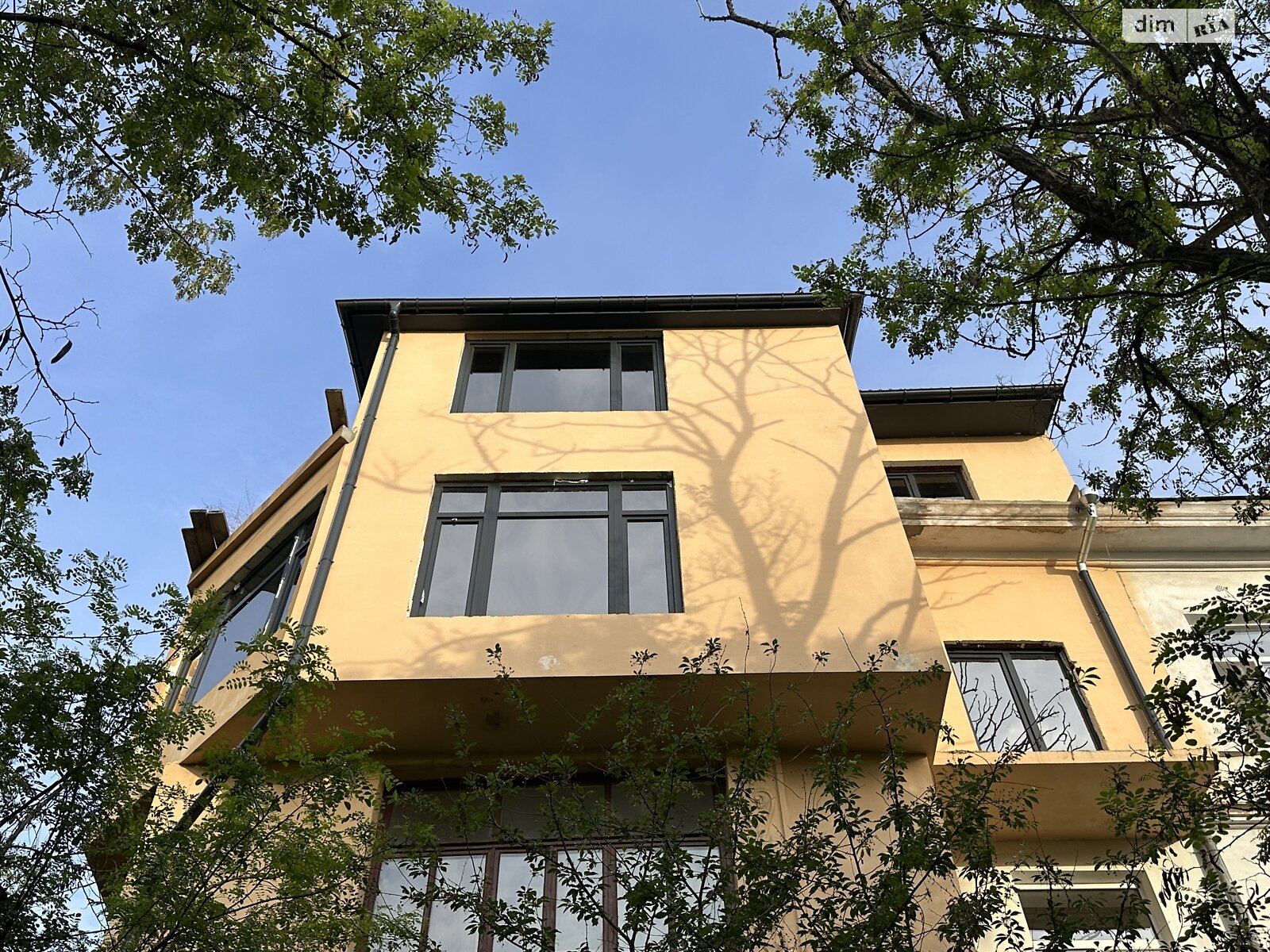 Продаж трикімнатної квартири в Миколаєві, на вул. Терасна 1А, район Сухий фонтан фото 1 Продаж трикімнатної квартири в Миколаєві, на вул. Терасна 1А, район Сухий фонтан фото 1