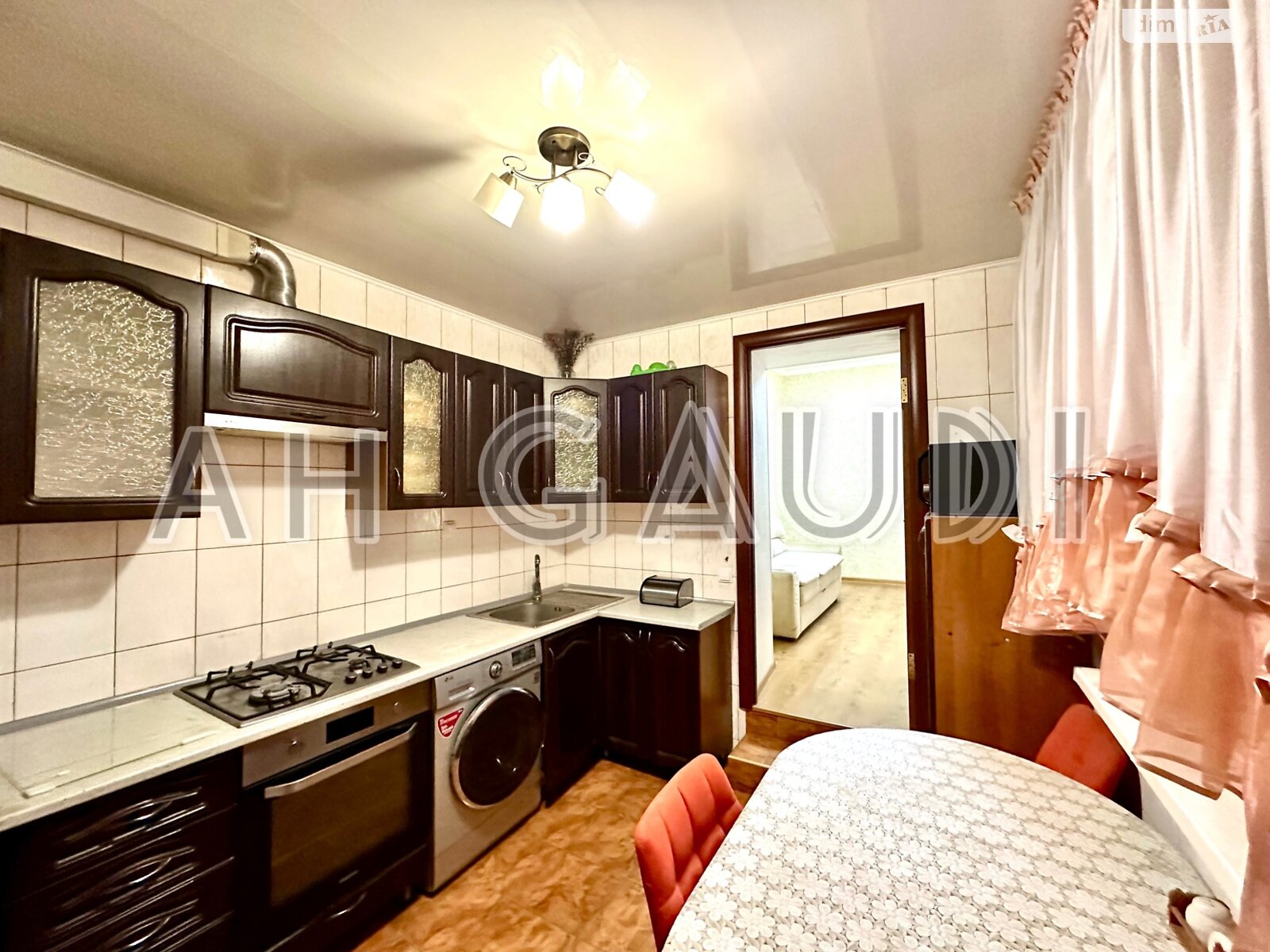 Продаж двокімнатної квартири в Миколаєві, на вул. Інженерна, район Центр фото 1