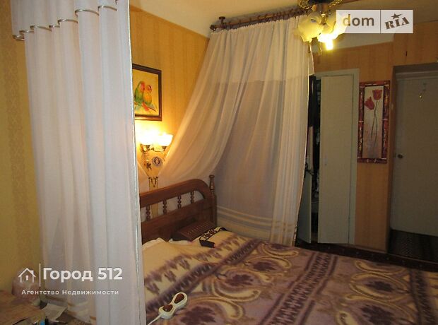 Продажа трехкомнатной квартиры в Николаеве, на ул. Сенная район Центральный фото 1 Продажа трехкомнатной квартиры в Николаеве, на ул. Сенная район Центральный фото 1