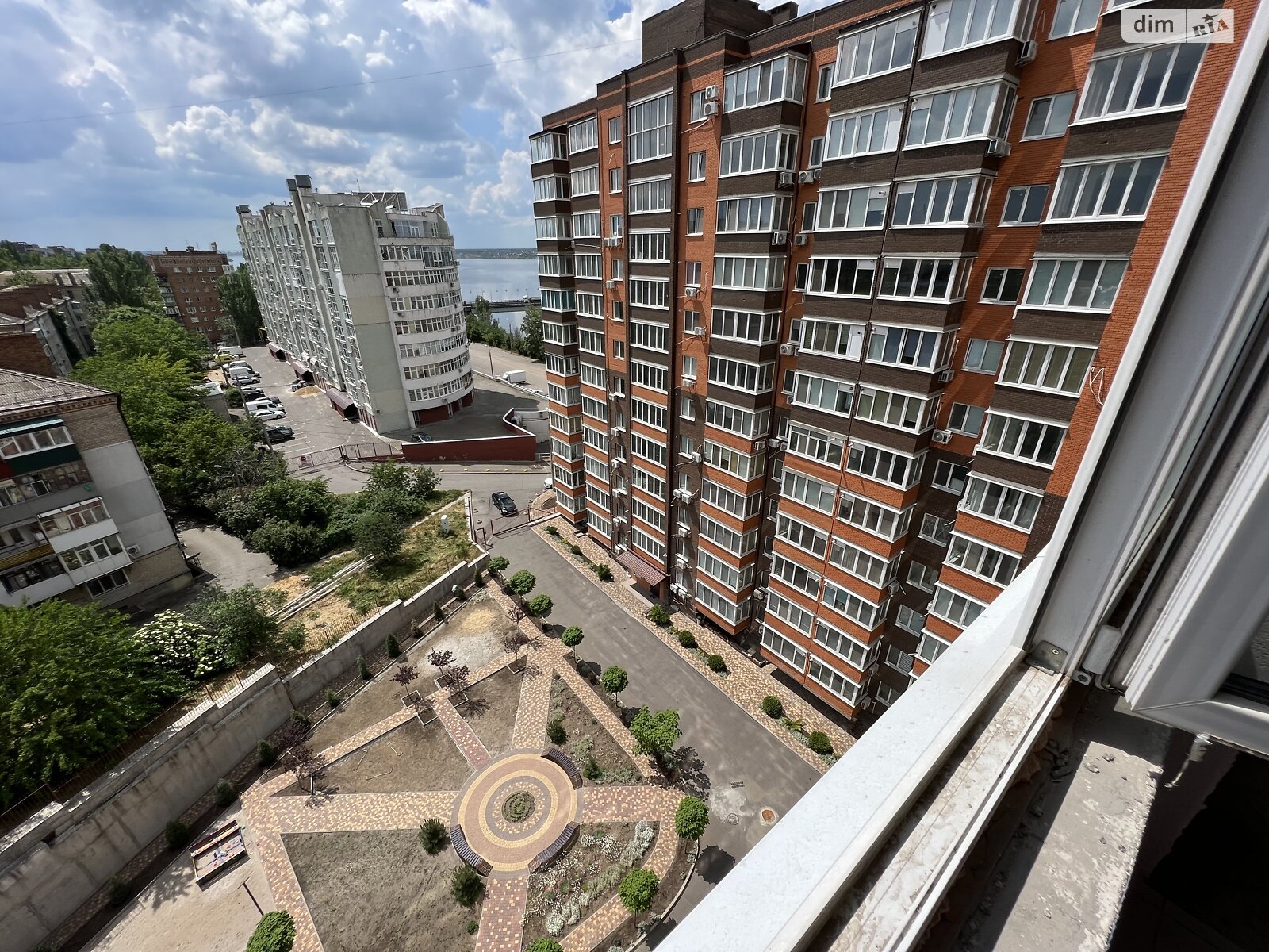 Продажа двухкомнатной квартиры в Николаеве, на ул. Мостостроителей 18, район Центральный фото 1