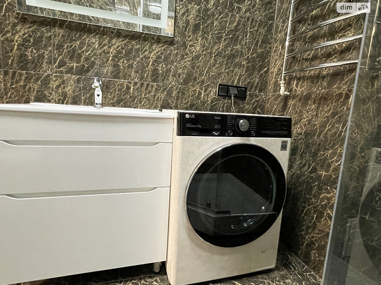 Продаж двокімнатної квартири в Миколаєві, на пл. Адміралтейська (61 Комунарів) 2, район Центральний фото 1 Продаж двокімнатної квартири в Миколаєві, на пл. Адміралтейська (61 Комунарів) 2, район Центральний фото 1