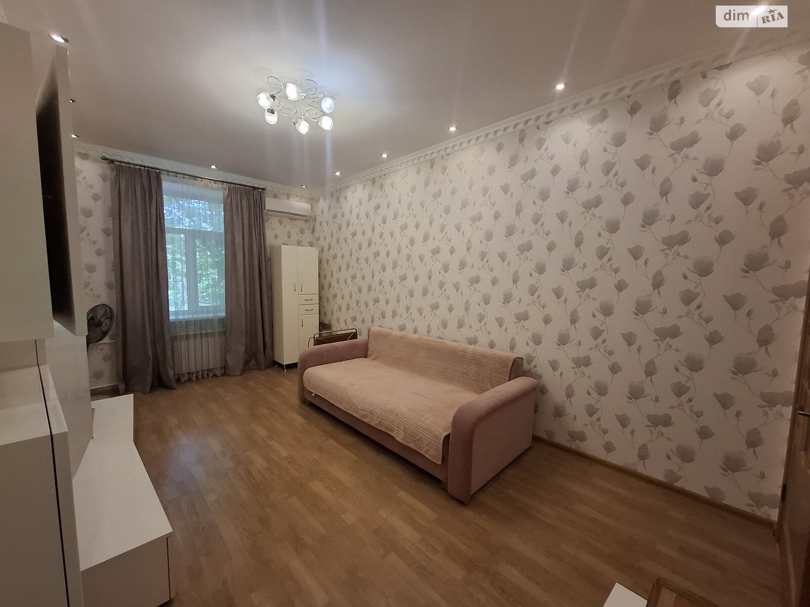 Продаж двокімнатної квартири в Миколаєві, на вул. Велика Морська 65, район Центральний фото 1 Продаж двокімнатної квартири в Миколаєві, на вул. Велика Морська 65, район Центральний фото 1