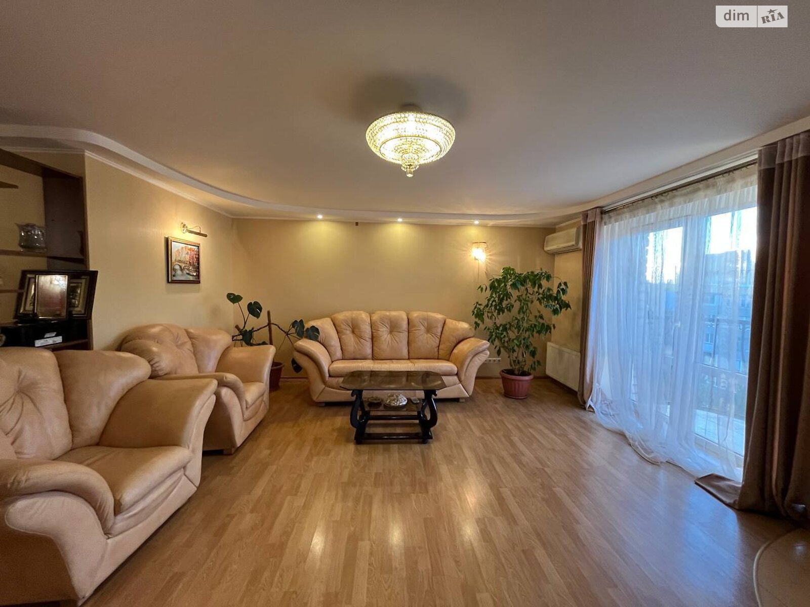Продажа трехкомнатной квартиры в Николаеве, на просп. Героев Украины 13В, кв. 135, район Центральный фото 1 Продажа трехкомнатной квартиры в Николаеве, на просп. Героев Украины 13В, кв. 135, район Центральный фото 1