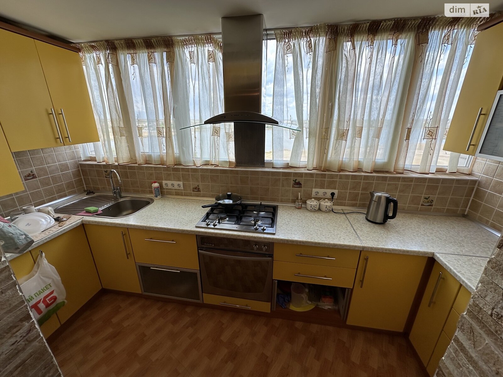 Продаж трикімнатної квартири в Миколаєві, на просп. Героїв України 13В, район Центральний фото 1 Продаж трикімнатної квартири в Миколаєві, на просп. Героїв України 13В, район Центральний фото 1