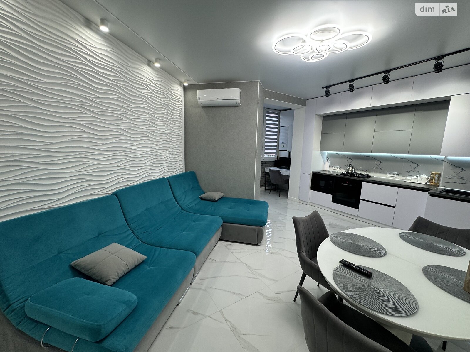 Продажа двухкомнатной квартиры в Николаеве, на просп. Героев Украины, район Центральный фото 1 Продажа двухкомнатной квартиры в Николаеве, на просп. Героев Украины, район Центральный фото 1