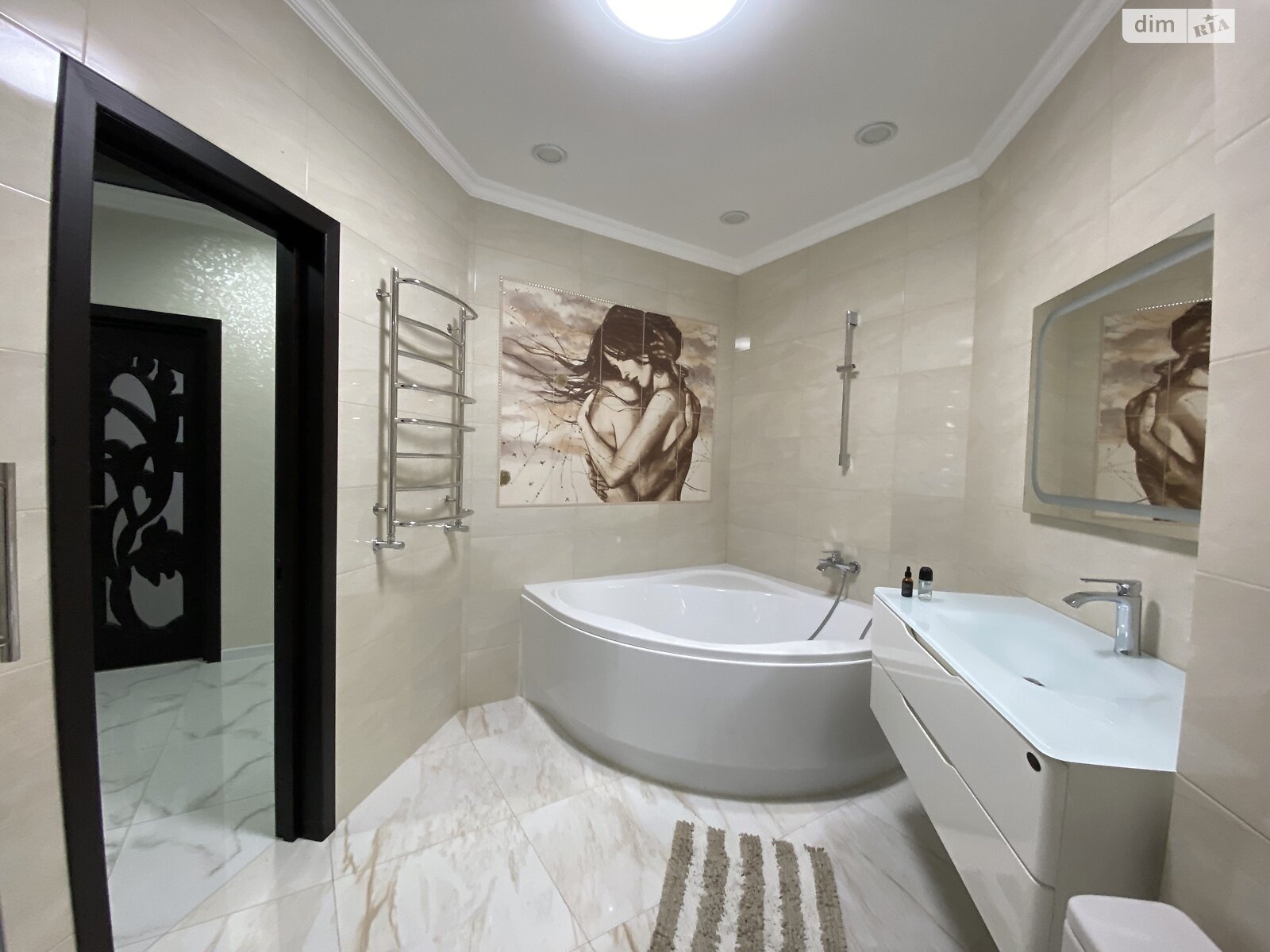 Продажа двухкомнатной квартиры в Николаеве, на просп. Героев Украины, район Центральный фото 1 Продажа двухкомнатной квартиры в Николаеве, на просп. Героев Украины, район Центральный фото 1