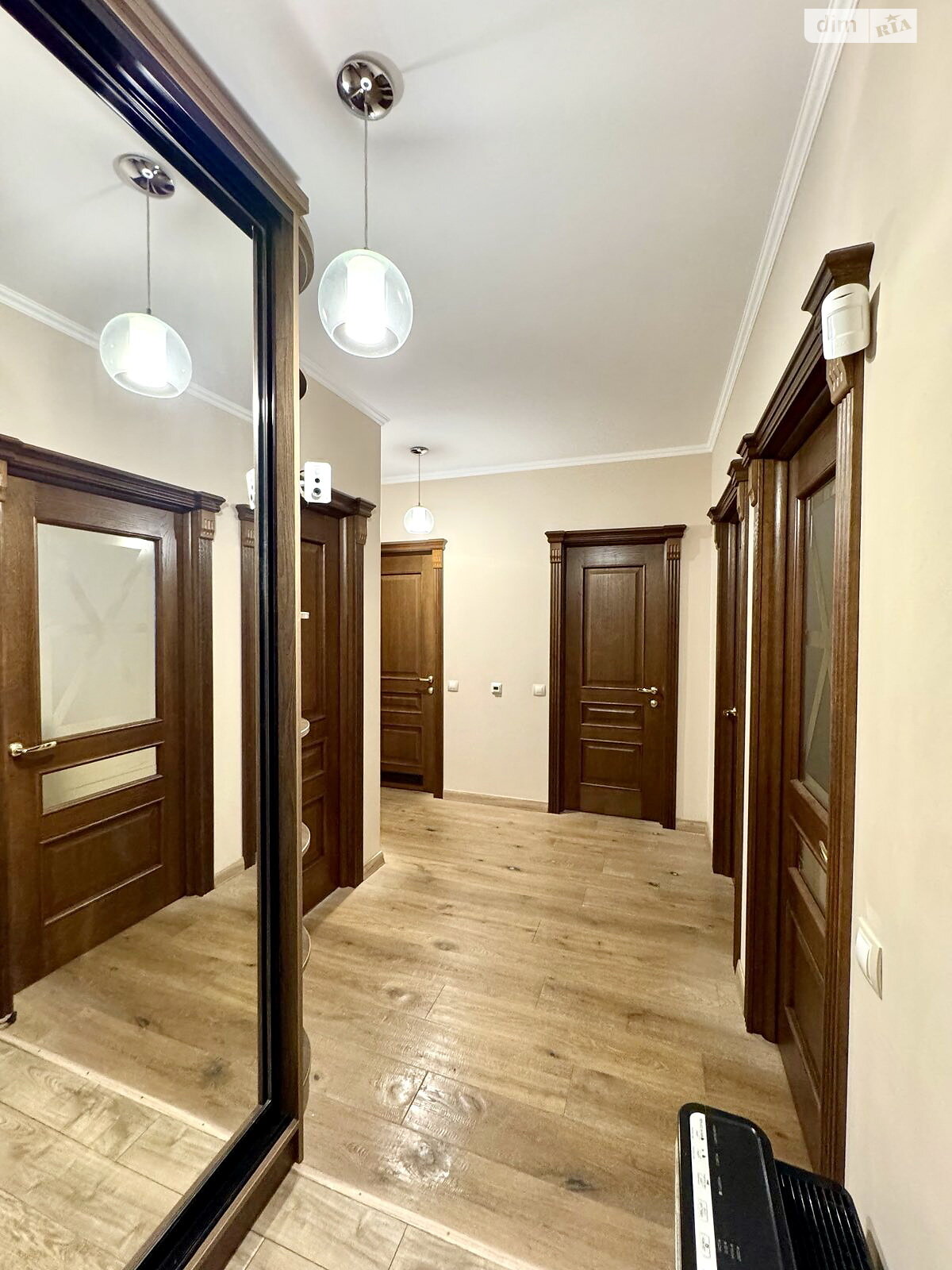 Продажа трехкомнатной квартиры в Николаеве, на ул. Игоря Бедзая, район Центральный фото 1 Продажа трехкомнатной квартиры в Николаеве, на ул. Игоря Бедзая, район Центральный фото 1