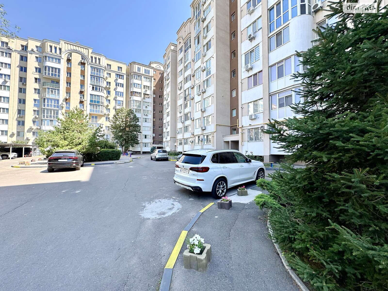 Продажа трехкомнатной квартиры в Николаеве, на ул. Игоря Бедзая, район Центральный фото 1 Продажа трехкомнатной квартиры в Николаеве, на ул. Игоря Бедзая, район Центральный фото 1