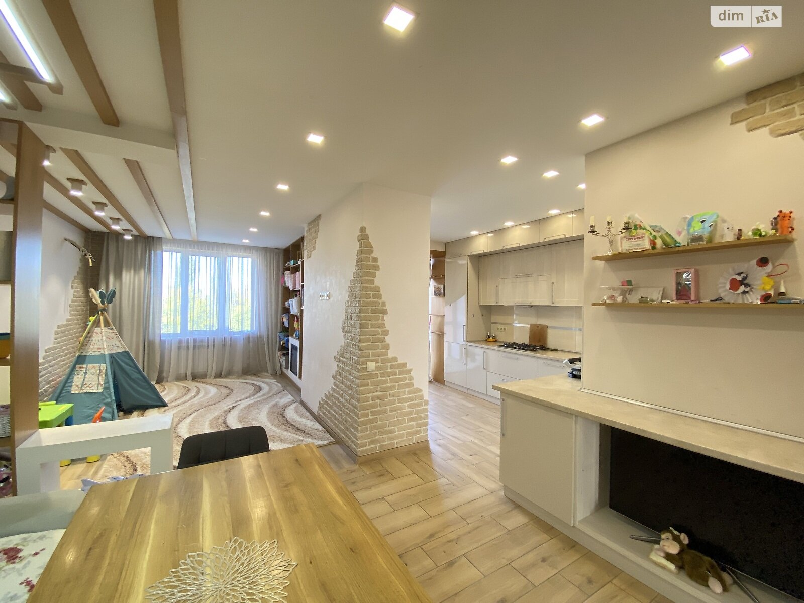 Продажа трехкомнатной квартиры в Николаеве, на ул. Игоря Бедзая, район Центральный фото 1 Продажа трехкомнатной квартиры в Николаеве, на ул. Игоря Бедзая, район Центральный фото 1