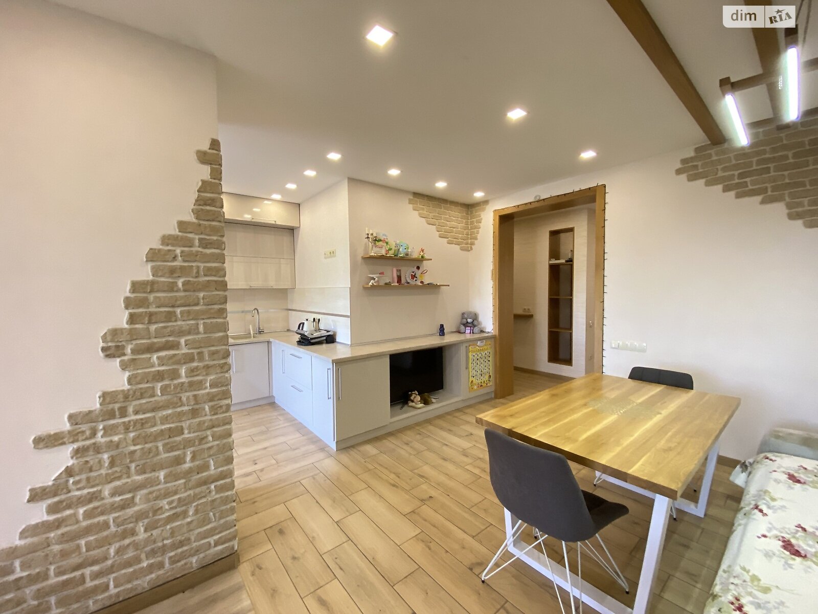 Продажа трехкомнатной квартиры в Николаеве, на ул. Игоря Бедзая, район Центральный фото 1 Продажа трехкомнатной квартиры в Николаеве, на ул. Игоря Бедзая, район Центральный фото 1