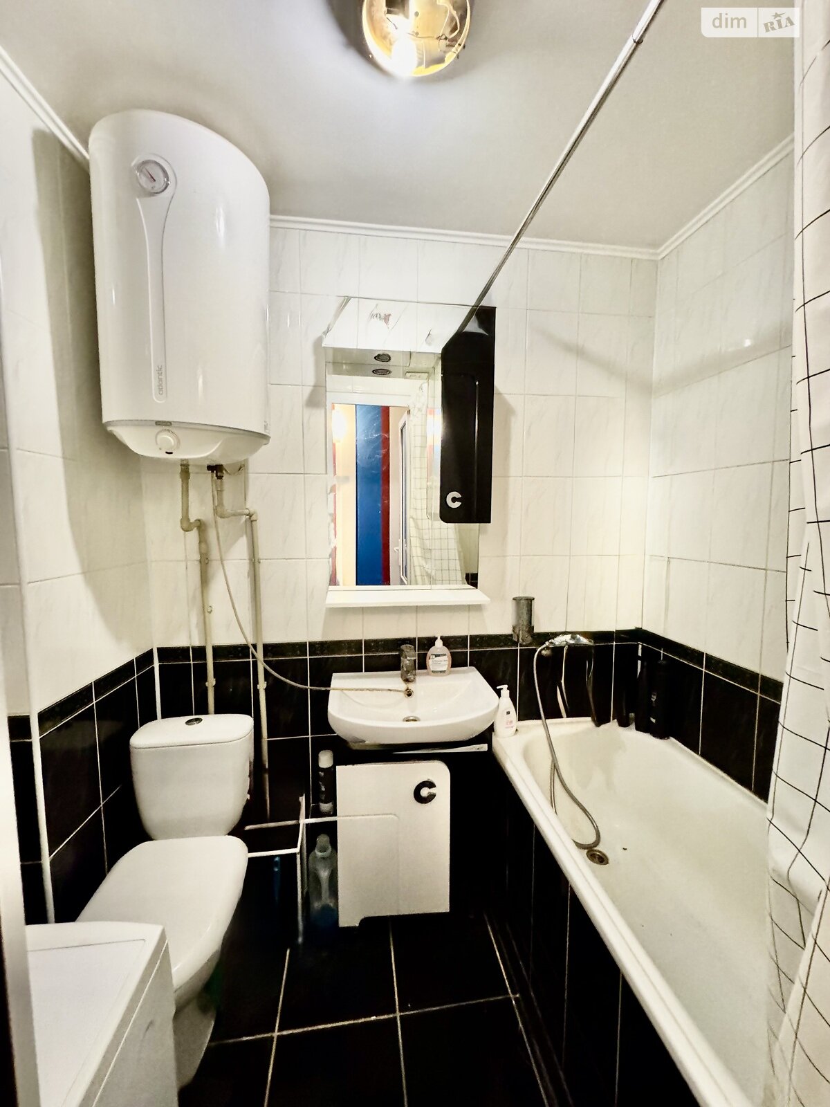 Продаж двокімнатної квартири в Миколаєві, на вул. Ігора Бедзая, район Центральний фото 1