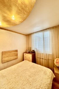 Продаж двокімнатної квартири в Миколаєві, на вул. Ігора Бедзая, район Центральний фото 2