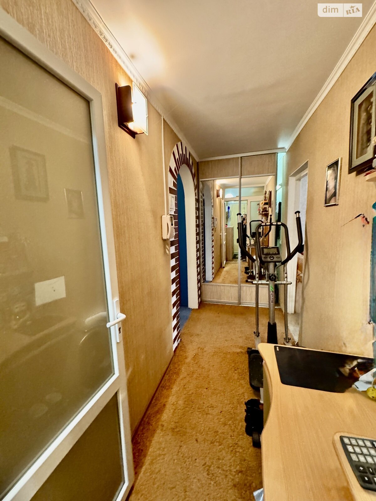 Продаж двокімнатної квартири в Миколаєві, на вул. Ігора Бедзая, район Центральний фото 1