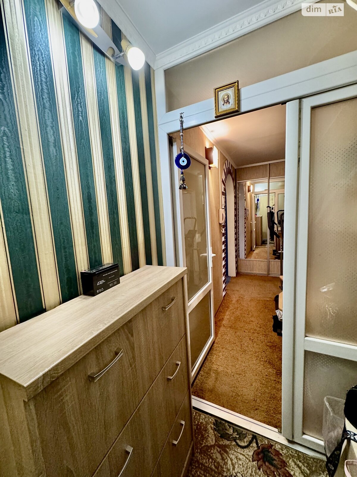 Продаж двокімнатної квартири в Миколаєві, на вул. Ігора Бедзая, район Центральний фото 1