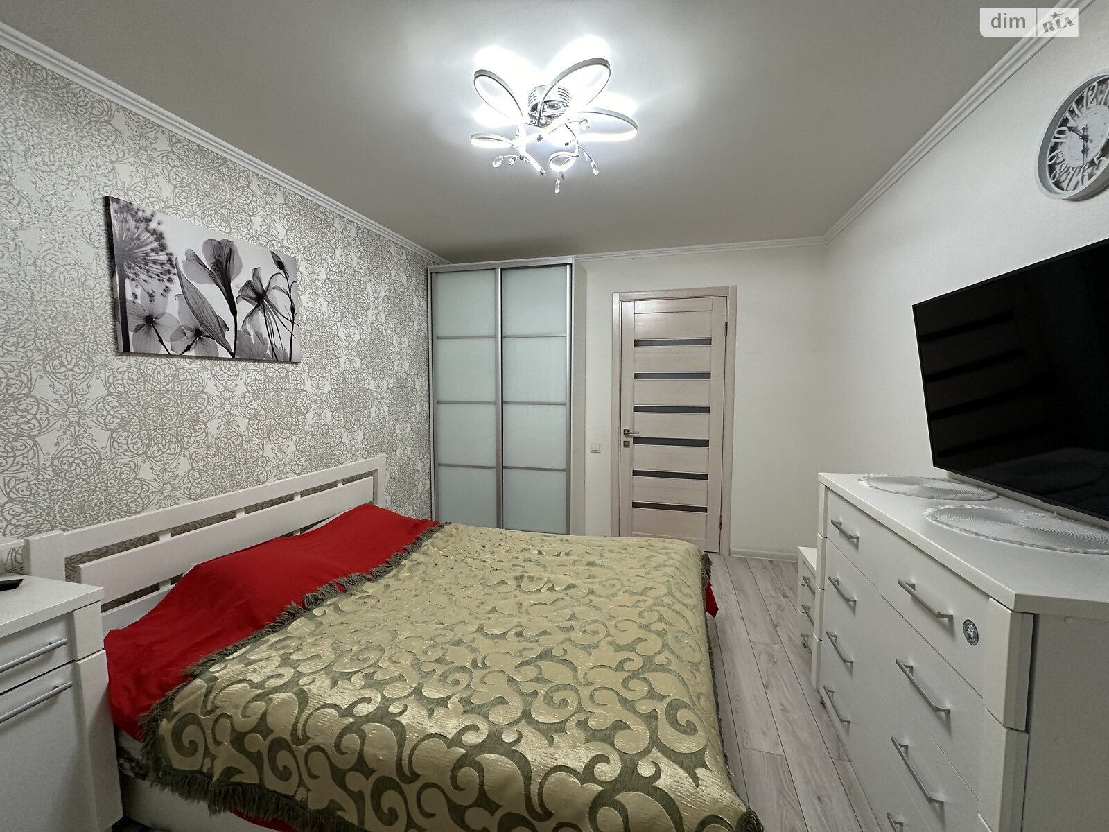 Продаж трикімнатної квартири в Миколаєві, на вул. Колодязна, кв. 15, район Центральний фото 1 Продаж трикімнатної квартири в Миколаєві, на вул. Колодязна, кв. 15, район Центральний фото 1