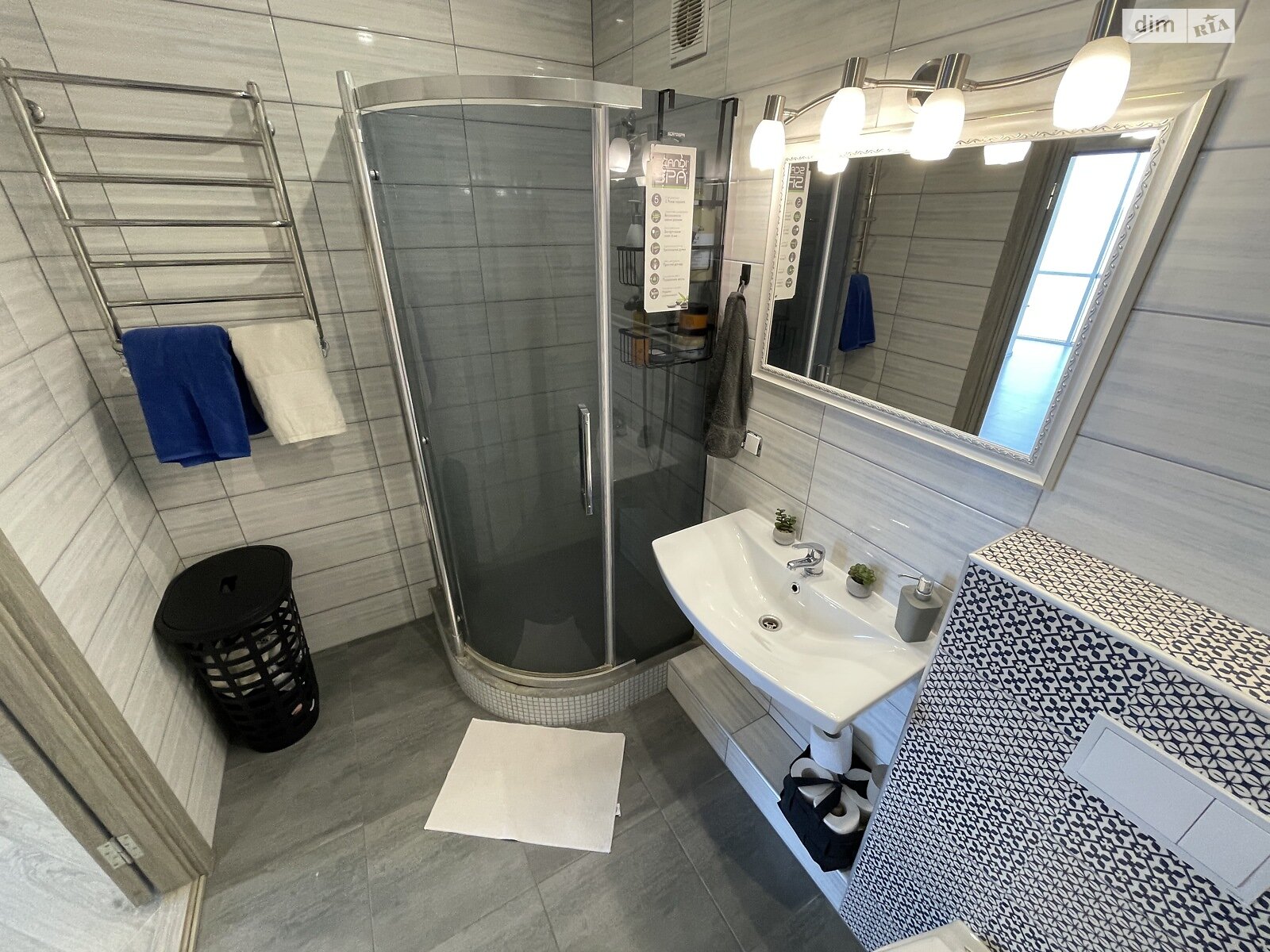 Продажа двухкомнатной квартиры в Николаеве, на ул. Мостостроителей 18, район Центральный фото 1 Продажа двухкомнатной квартиры в Николаеве, на ул. Мостостроителей 18, район Центральный фото 1