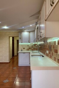 Продаж трикімнатної квартири в Миколаєві, на просп. Центральний, район Центральний фото 2