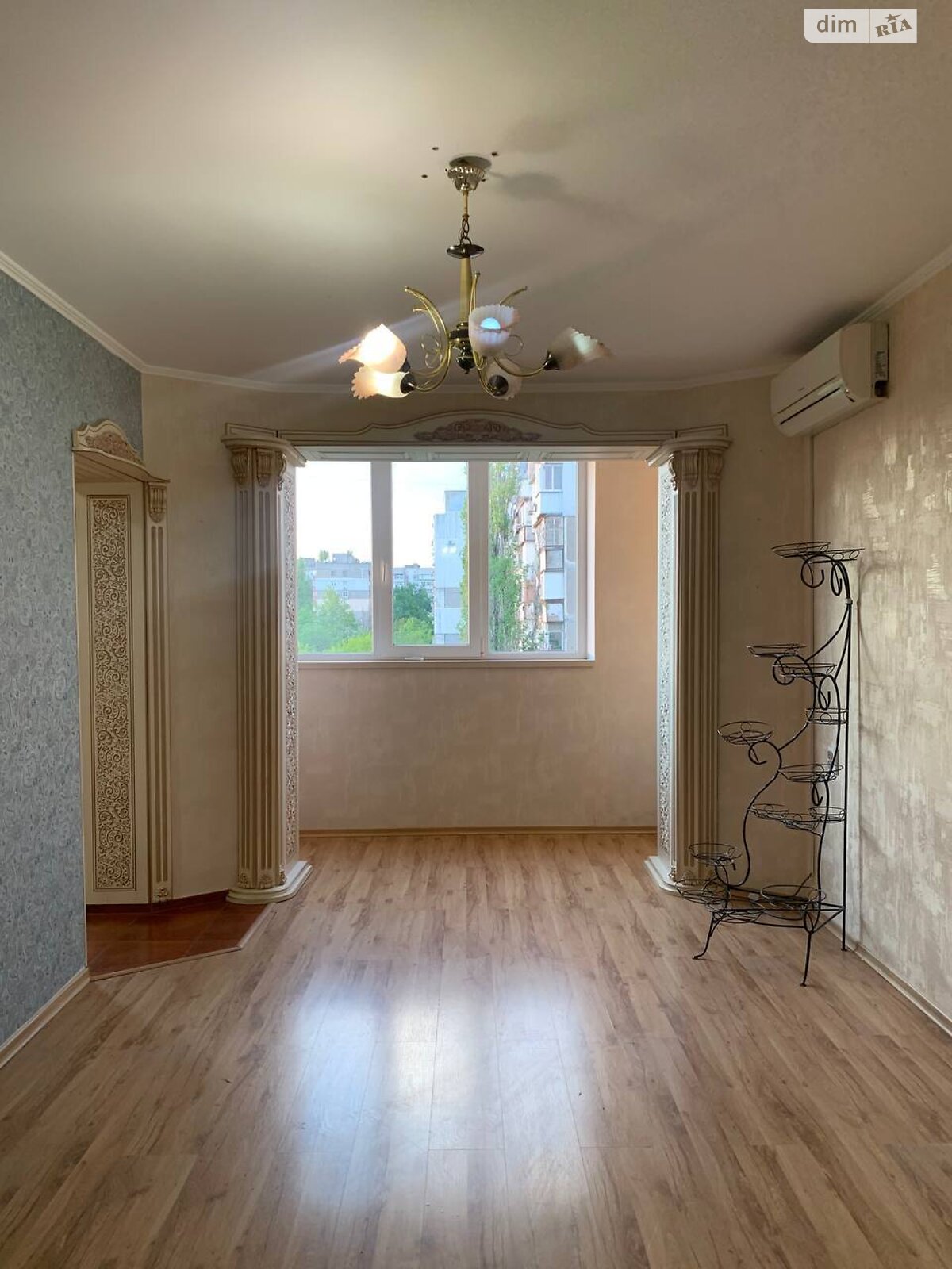 Продаж трикімнатної квартири в Миколаєві, на просп. Центральний, район Центральний фото 1 Продаж трикімнатної квартири в Миколаєві, на просп. Центральний, район Центральний фото 1